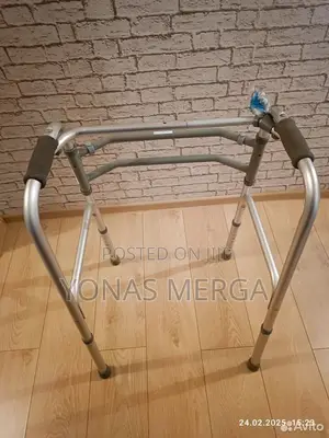 Venante Walker for Elder,With Its 8-Level Adjustable Feature