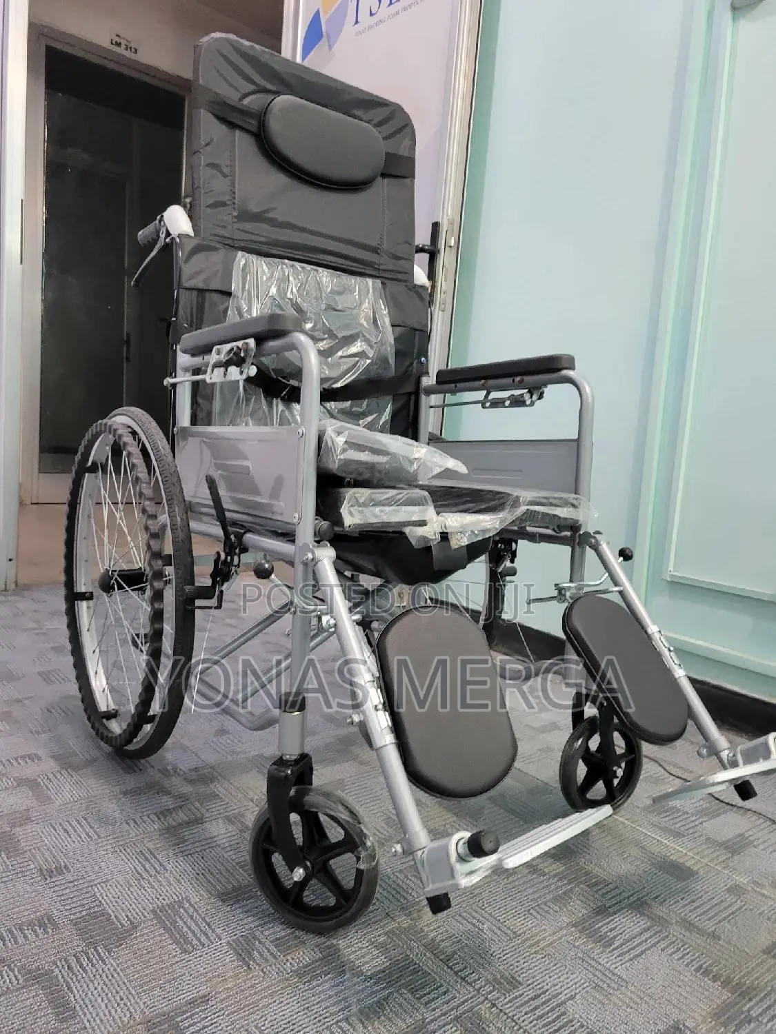 Commode Wheel Chair Over Toilet፹墳brand:Yotat
 Wheelchair