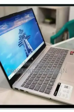 New Laptop HP Stream Notebook 8GB AMD Ryzen 5 SSD 512GB