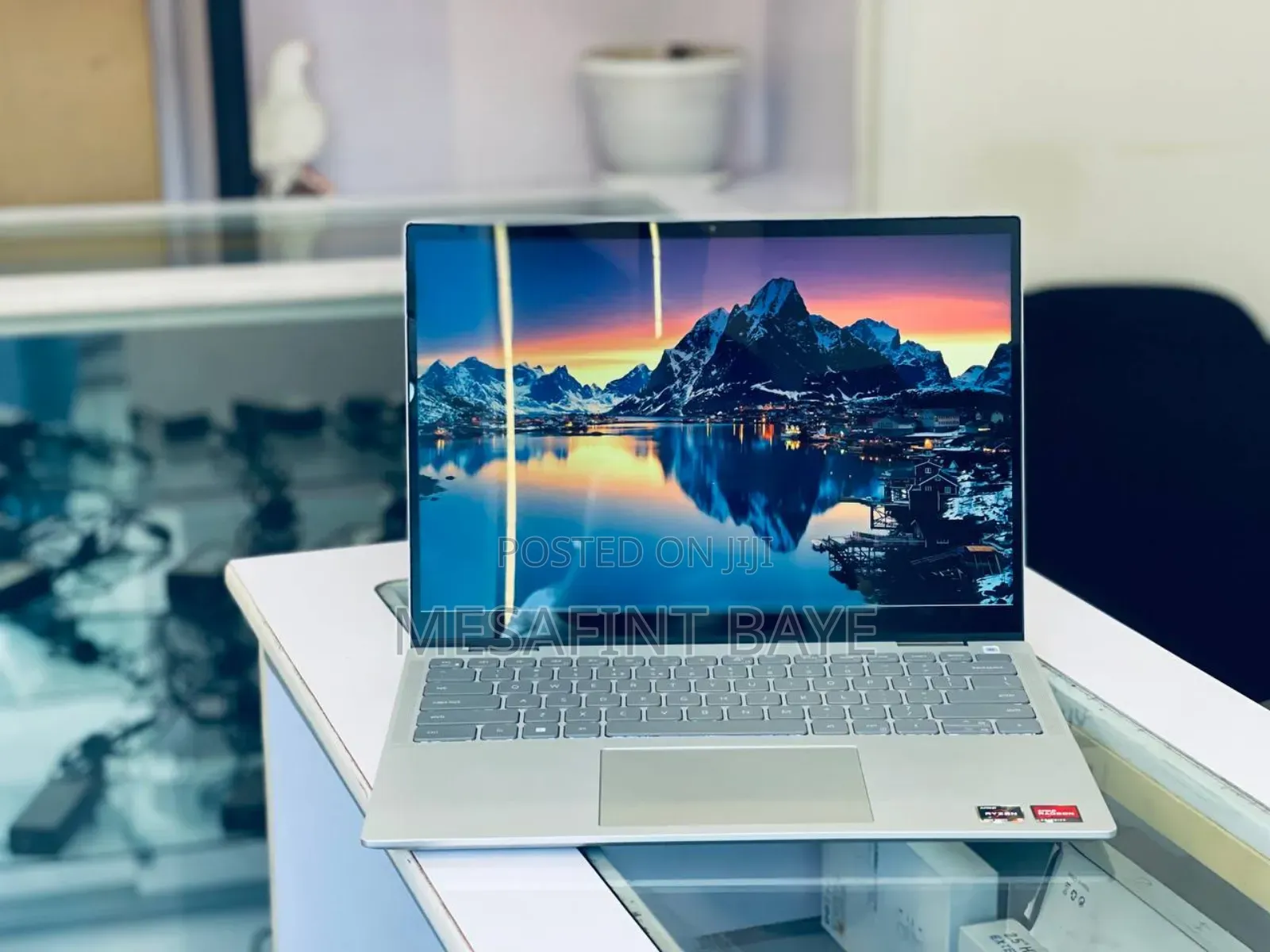 New Laptop Dell Inspiron 15 8GB AMD Ryzen 5 SSD 512GB