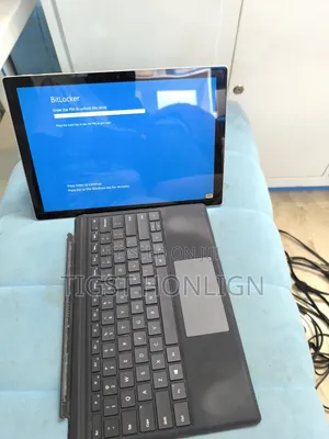 New Laptop Microsoft Surface Pro 7 16GB Intel Core I7 SSD 256GB