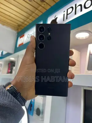 Photo - New Samsung Galaxy S22 Ultra 256 GB