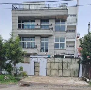 Furnished 7bdrm House in Bole for sale