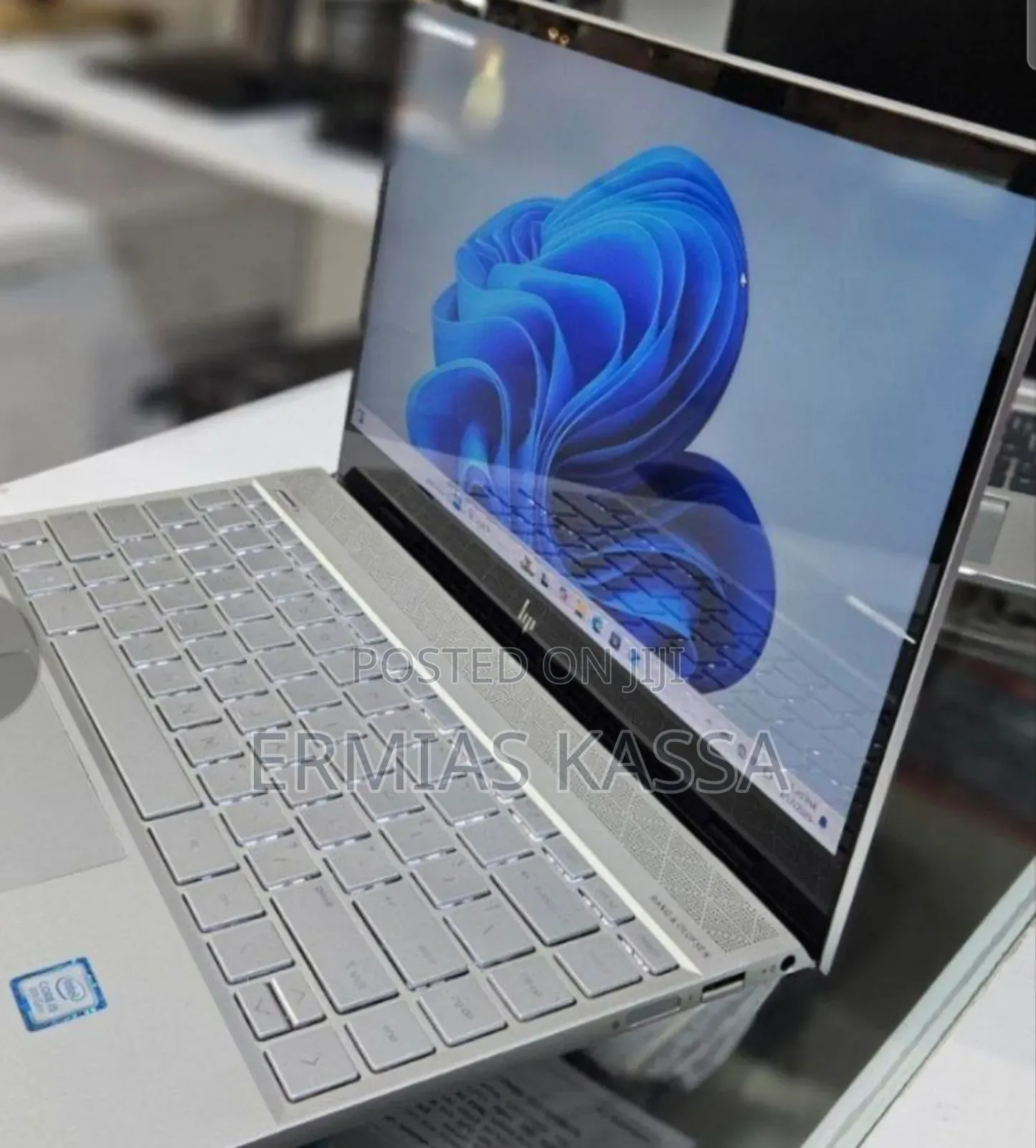 New Laptop HP Envy 13 8GB Intel Core I5 SSD 256GB