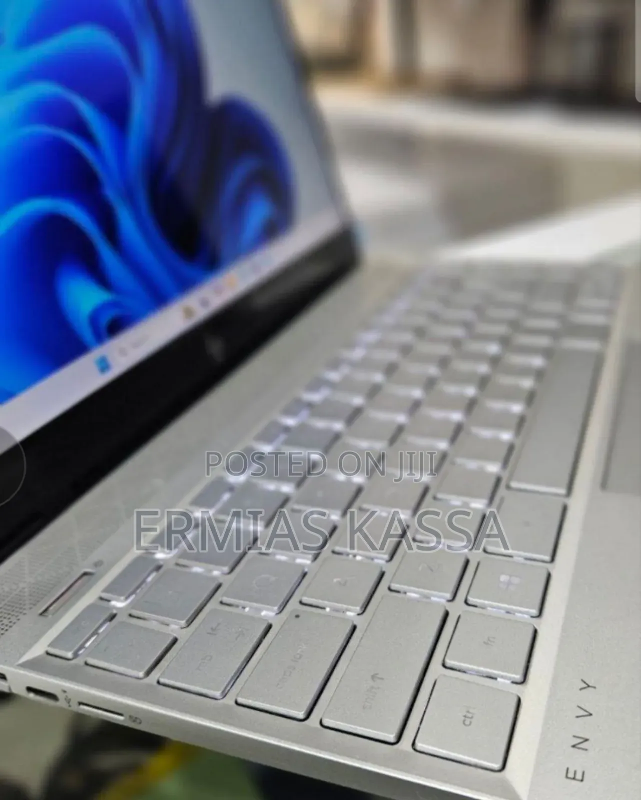 New Laptop HP Envy 13 8GB Intel Core I5 SSD 256GB