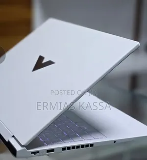 New Laptop HP Victus 16 16GB AMD Ryzen 7 SSD 1T