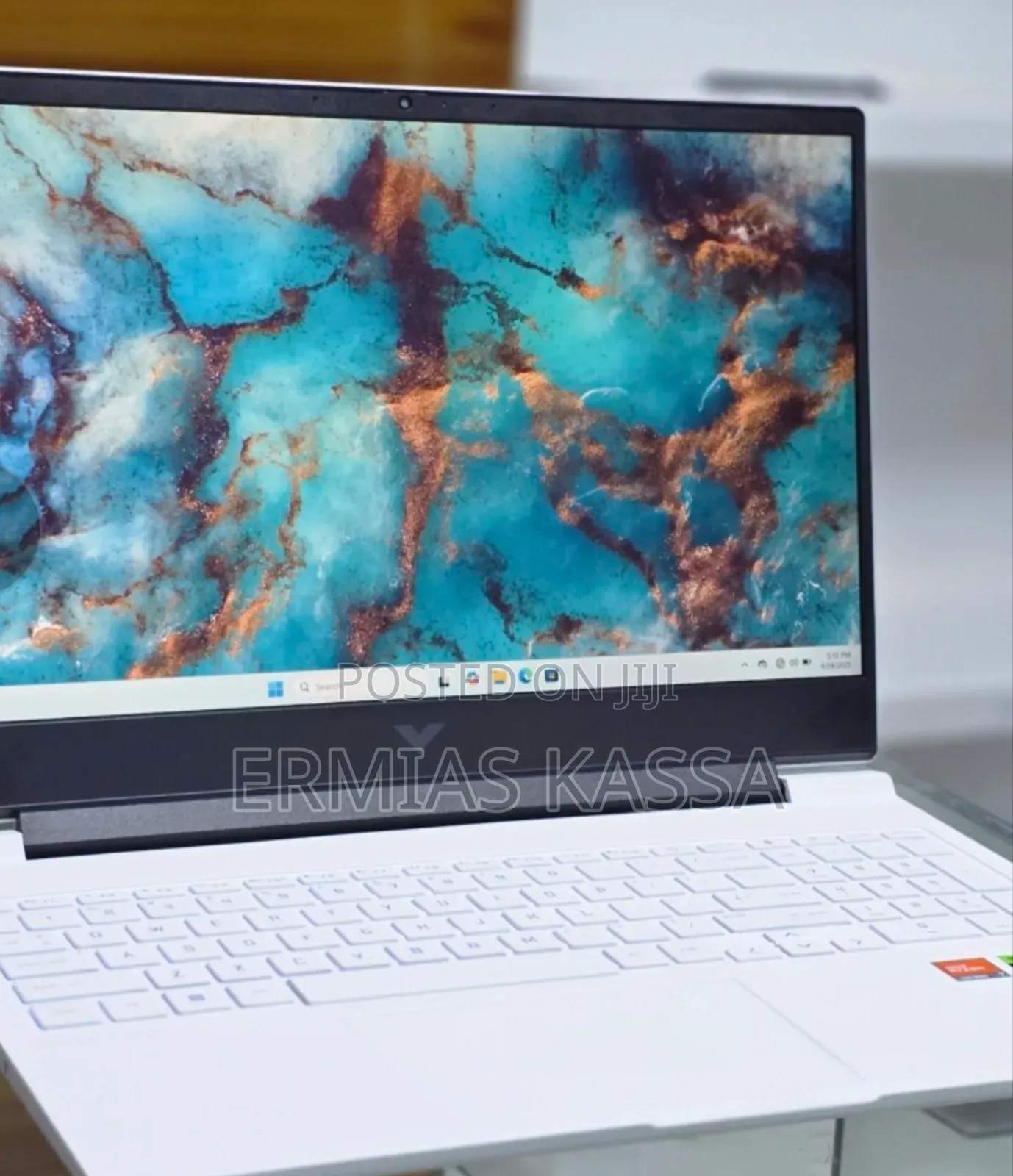 New Laptop HP Victus 16 16GB AMD Ryzen 7 SSD 1T