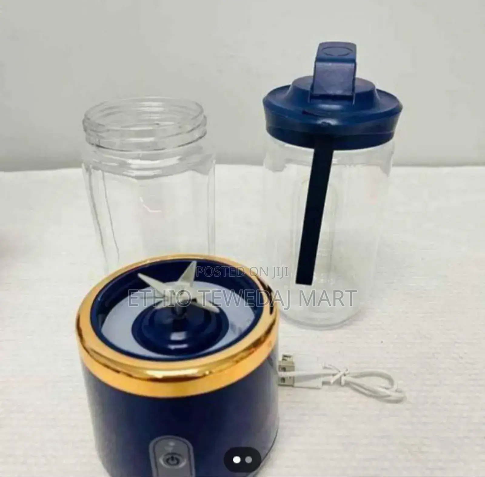Mini Rechargeable Juicer