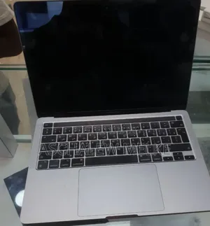 New Laptop Apple MacBook Pro 2022 M2 8GB Apple M2 SSD 256GB
