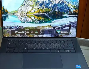 New Laptop Dell XPS 15 9510 16GB Intel Core I7 SSD 1T