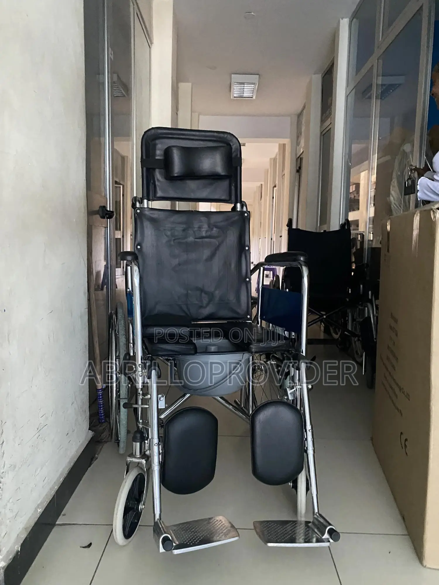 ዊልቸር ፖፖ ያለው Wheelchair፸wheelchair፼wheelchair፩wheelchair