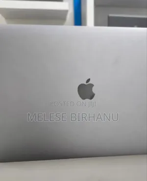 New Laptop Apple MacBook Pro 2019 16GB Intel Core I7 SSD 512GB