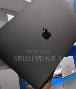 New Laptop Apple MacBook Pro 2019 8GB Apple M2 SSD 256GB