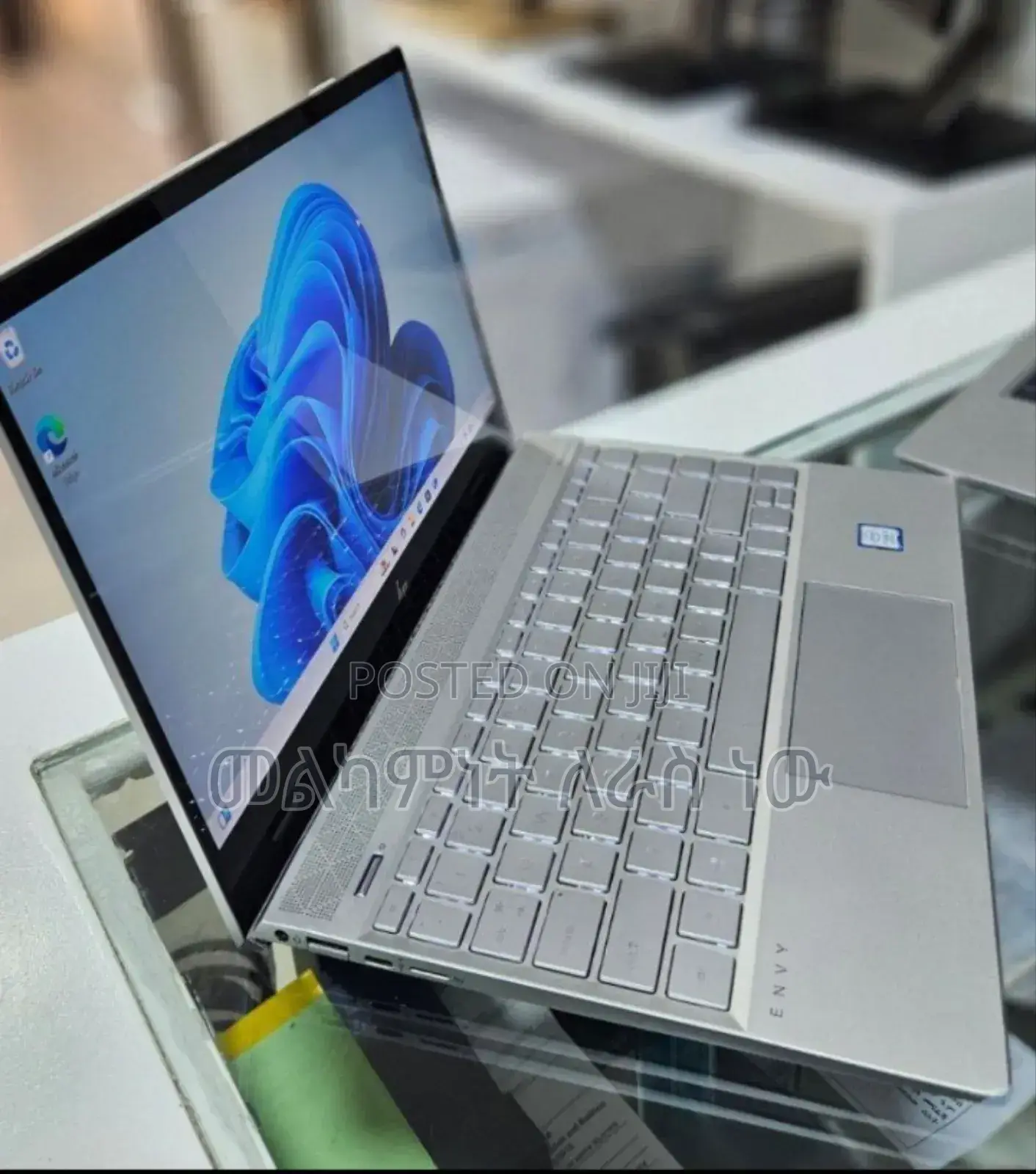 New Laptop HP Envy X360 8GB Intel Core I5 SSD 256GB