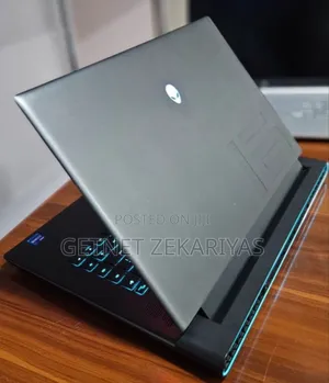 New Laptop Alienware Area-51m 16GB Intel Core I9 SSD 1T
