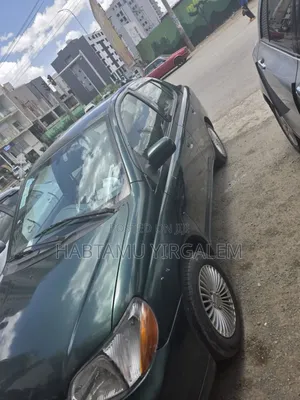 Toyota Platz 2001 Green