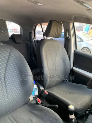 Toyota Platz 2001 Green