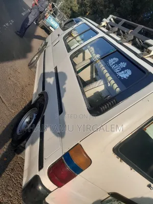 Toyota HiAce 2004 White