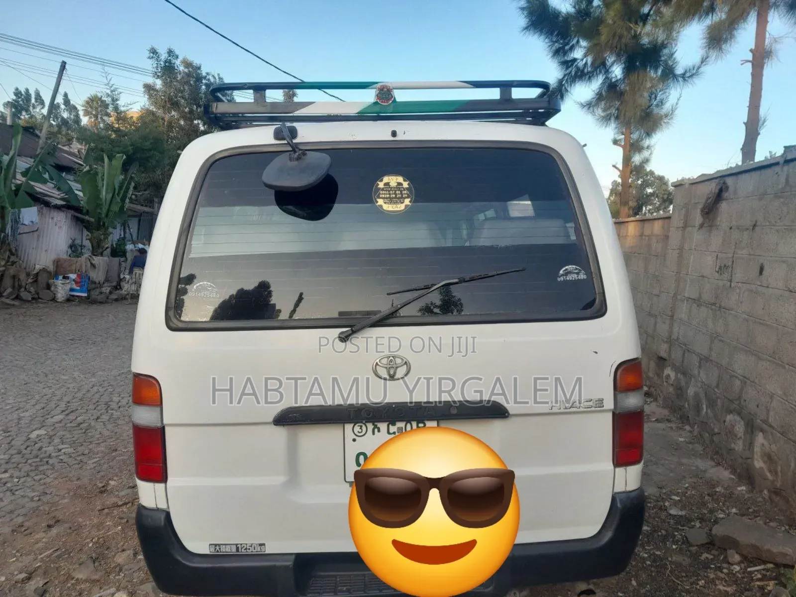 Toyota HiAce 2004 White