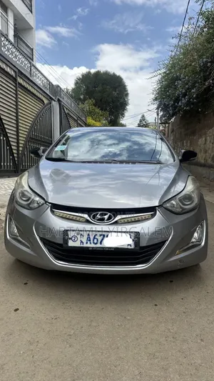 Photo - Hyundai Avante 2014 Gray