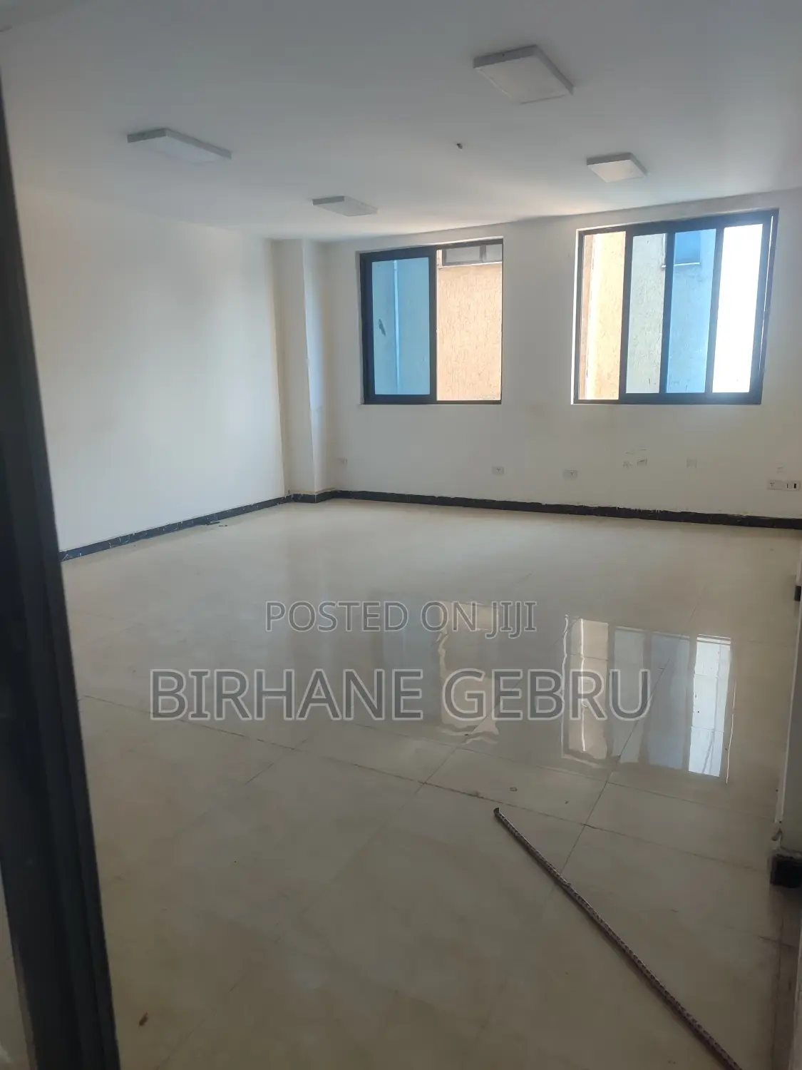 Luxury Apartiment Rent for Office or Store