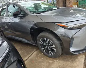 New Toyota bZ4X 2025 Silver