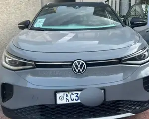 Photo - Volkswagen ID.4 2022 Silver