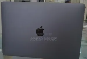 New Laptop Apple MacBook Pro 2023 M2 8GB Apple M2 SSD 256GB