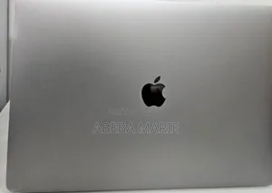 New Laptop Apple MacBook Pro 2018 16GB Intel Core I7 SSD 512GB