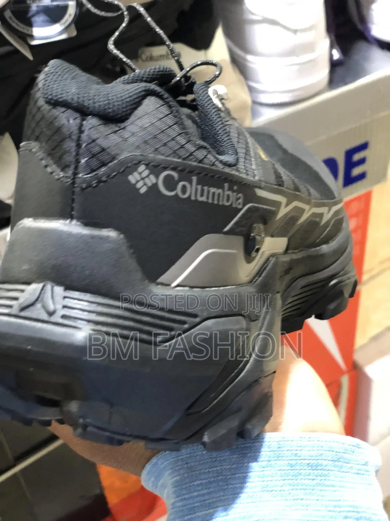 Master Quality Columbia Water Proof Comfortable Shoes