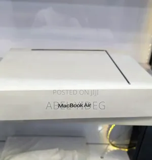 Photo - New Laptop Apple MacBook Air 16GB Apple M3 SSD 256GB