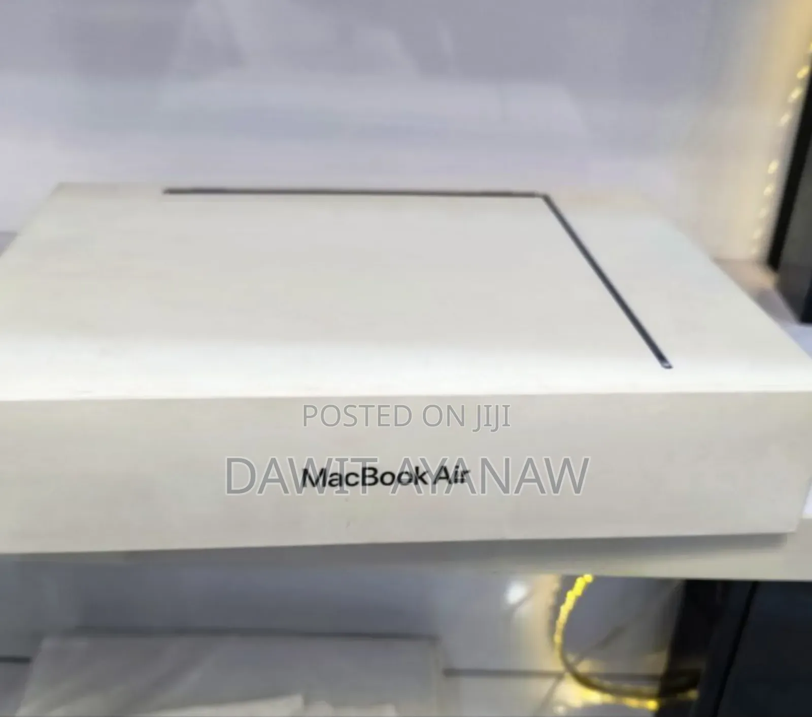 New Laptop Apple MacBook Air 2024 M3 13-Inch 16GB Apple M3 SSD 256GB