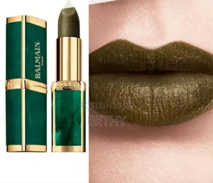 Photo - l'Oréal Paris × Balmain Paris 
Lipstick