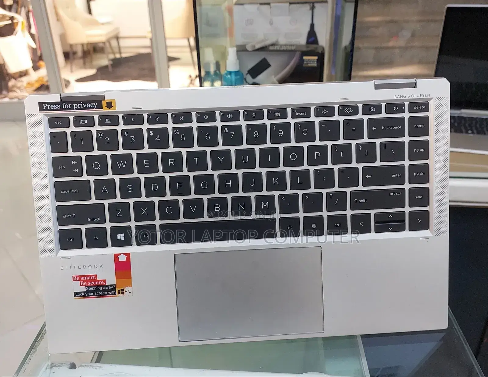 New Laptop HP EliteBook X360 1040 G7 16GB Intel Core I7 SSD 512GB