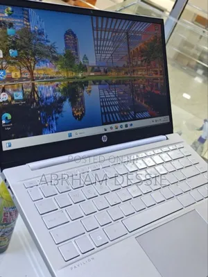 New Laptop HP Pavilion 14 8GB Intel Core I5 SSD 512GB