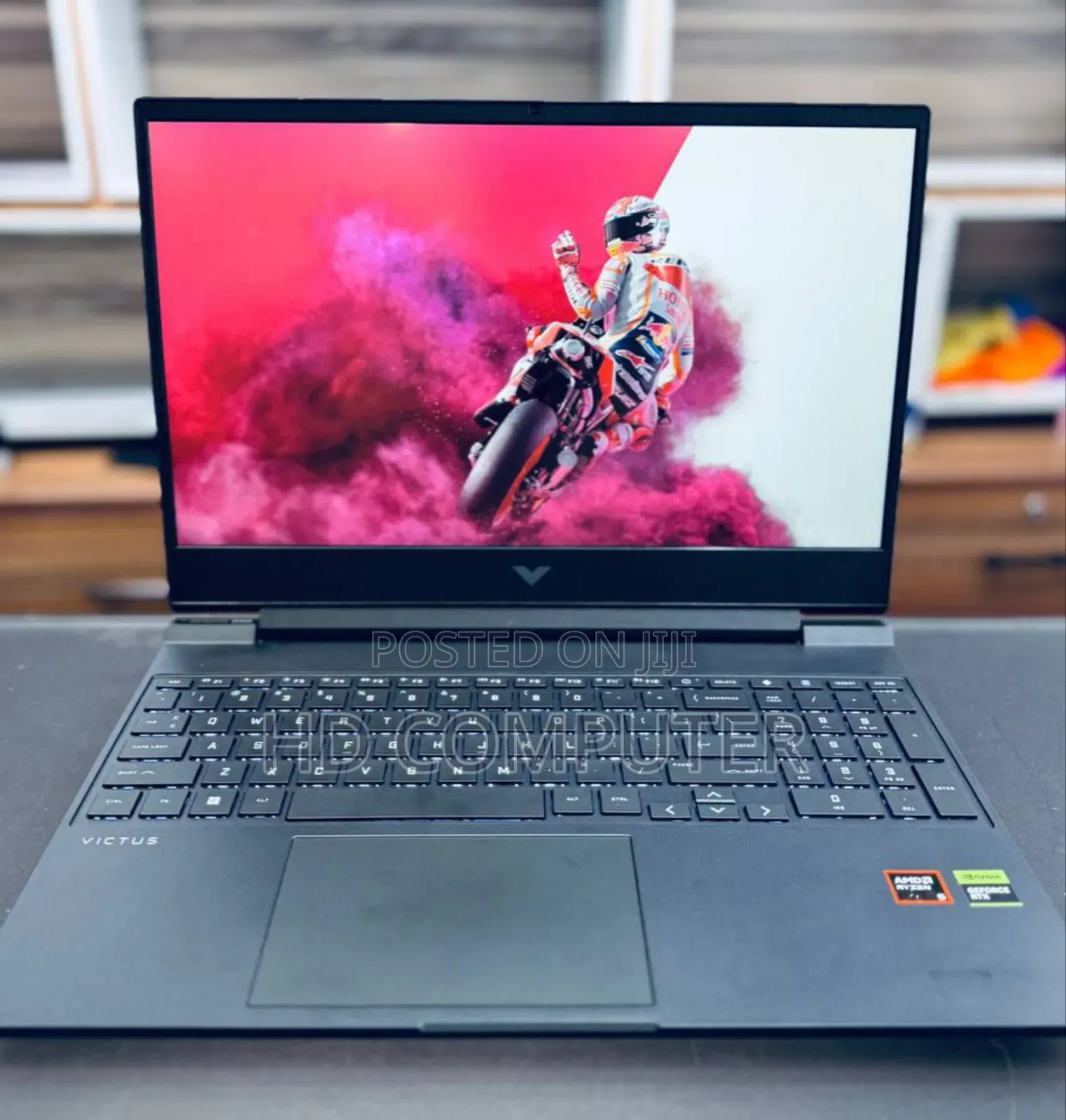 New Laptop HP Victus 16 16GB AMD Ryzen 5 SSD 512GB