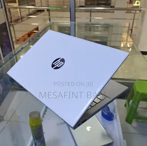 New Laptop HP Pavilion 11 8GB Intel Core I5 SSD 512GB