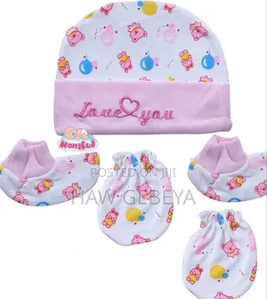  3 Set Newborn Baby Hat,Gloves, Socks Set