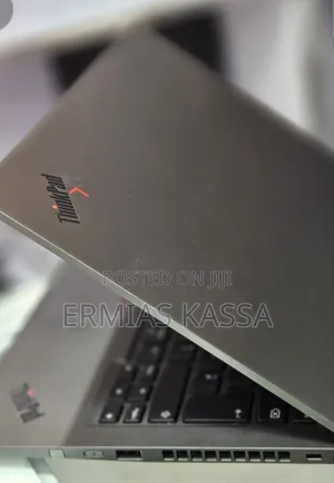 New Laptop Lenovo ThinkPad X1 Yoga Gen 8 16GB Intel Core I7 SSD 512GB