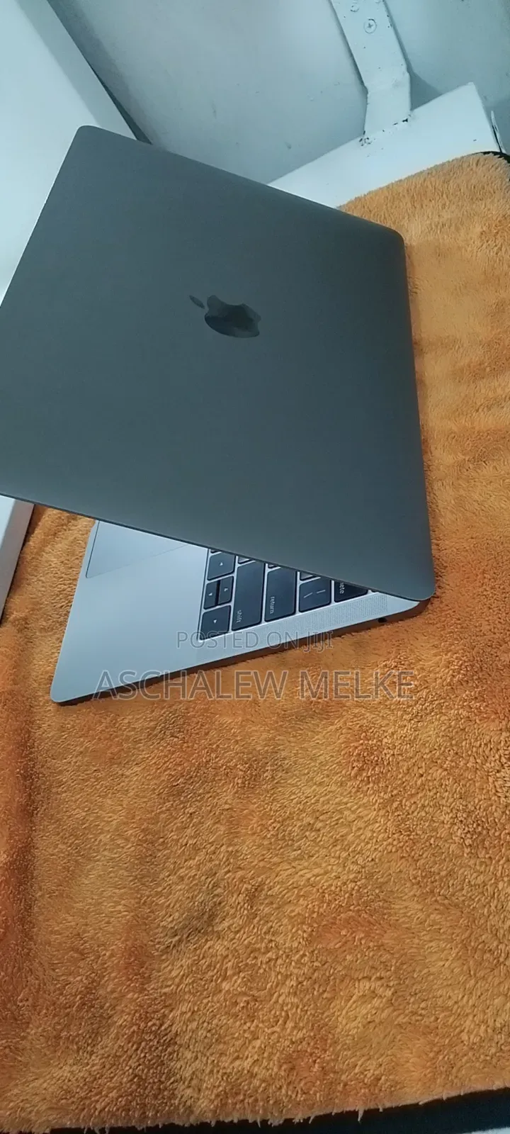 New Laptop Apple MacBook Pro 2017 8GB Intel Core I5 SSD 256GB