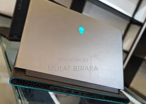 New Laptop Alienware M17x R2 32GB Intel Core I9 SSD 1T