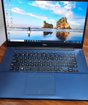 New Laptop Dell Inspiron 15 8GB Intel Core I5 SSD 256GB