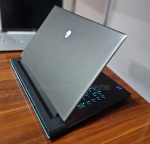 New Laptop Alienware M15 R3 16GB Intel Core I7 SSD 1T