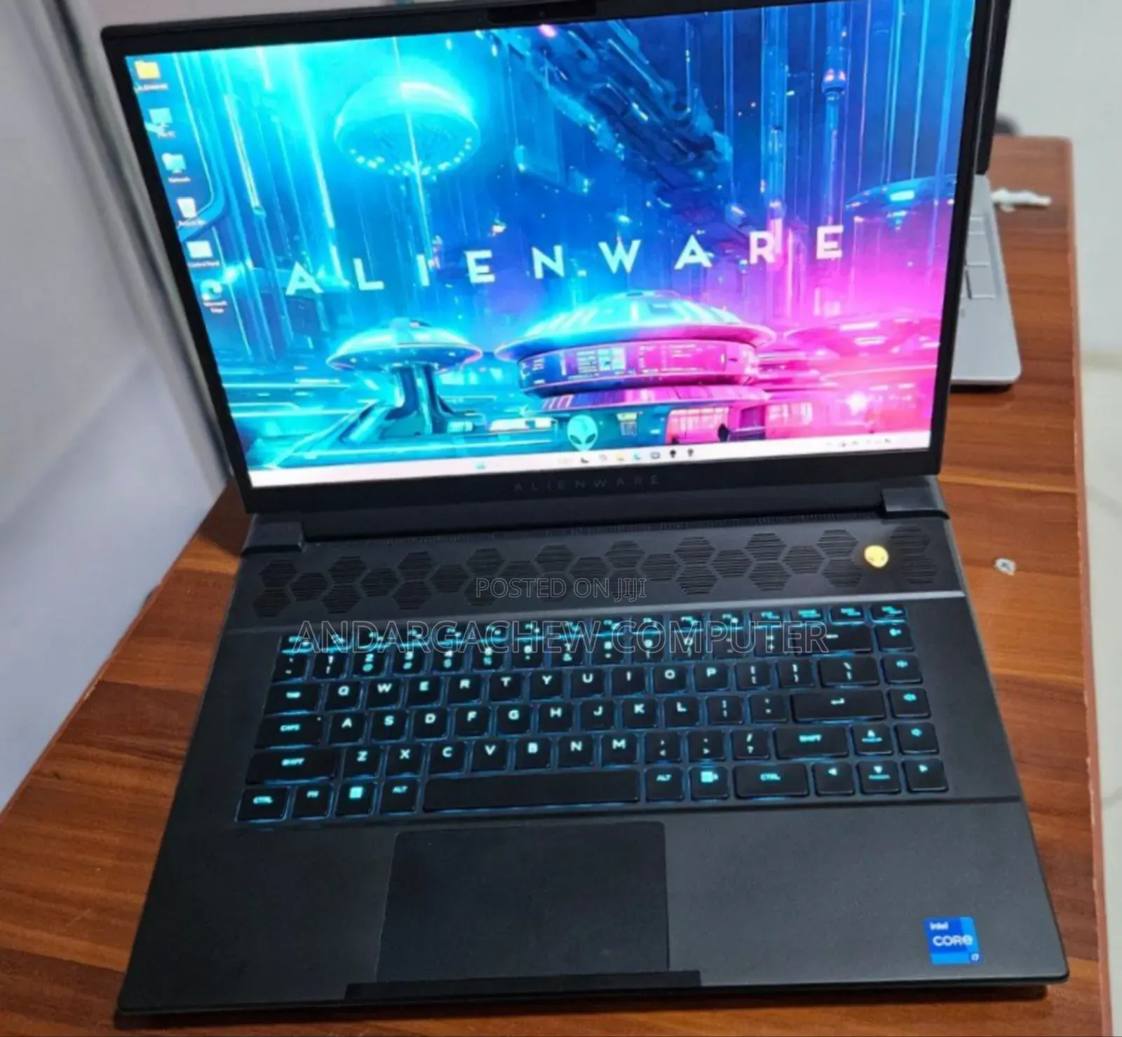 New Laptop Alienware M15 R3 16GB Intel Core I7 SSD 1T