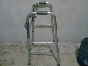 Walker/8_height Adjustable Section for Better Comfort Walker