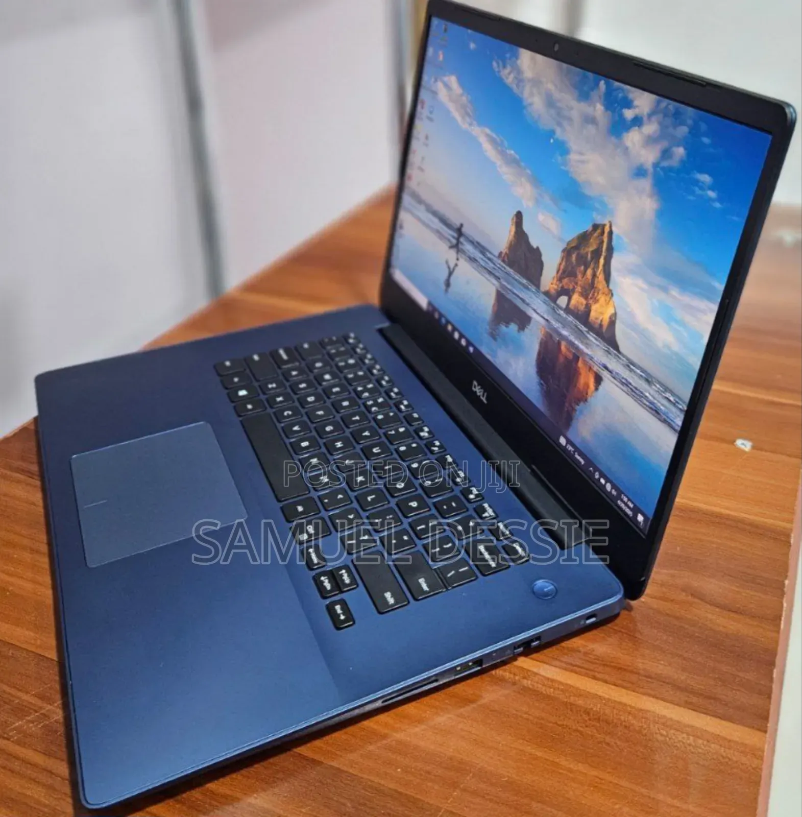 New Laptop Dell Inspiron 15 8GB Intel Core I5 SSD 256GB