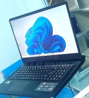New Laptop MSI GP75 Leopard 16GB Intel Core I7 SSD 512GB