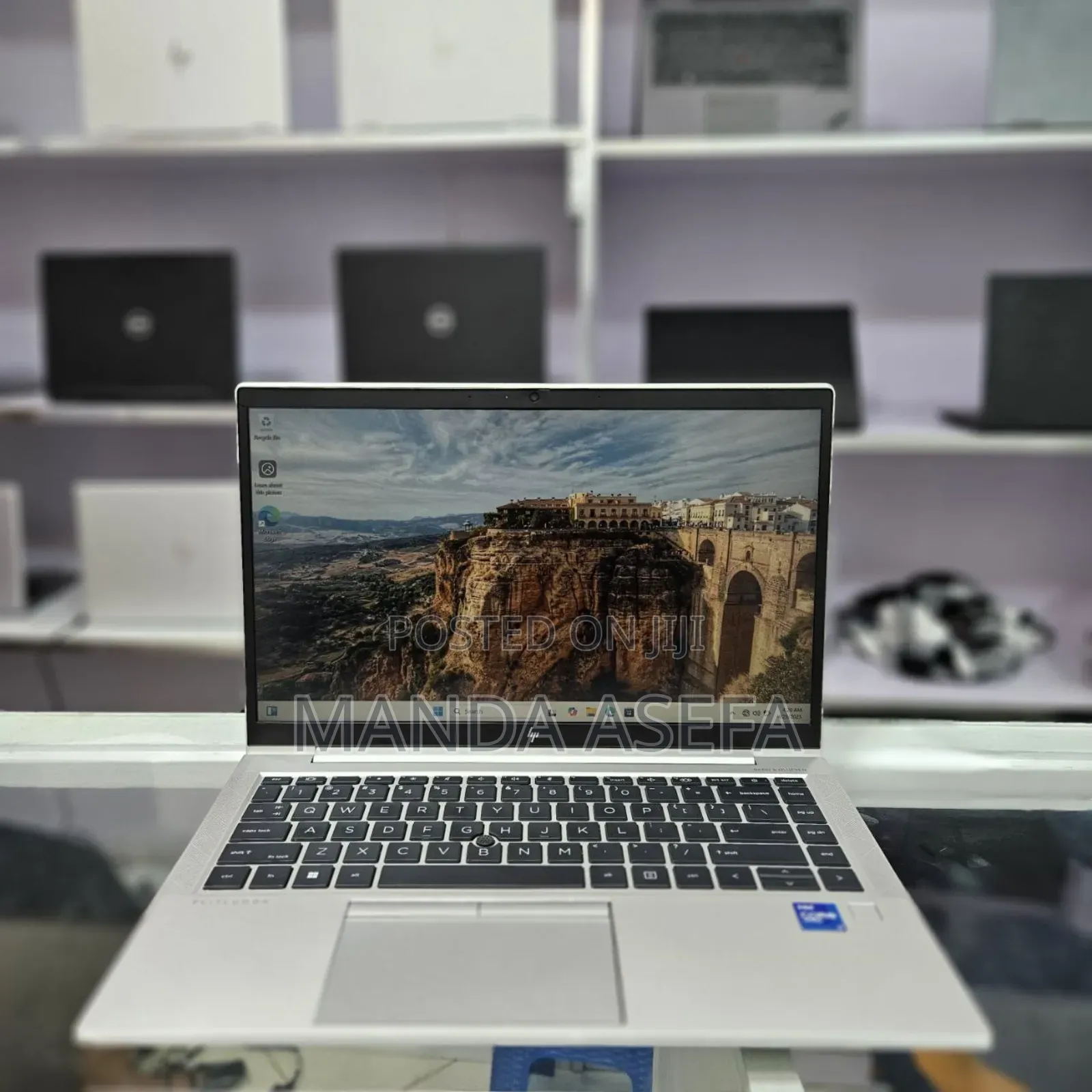 New Laptop HP EliteBook 840 G8 16GB Intel Core I7 SSD 512GB