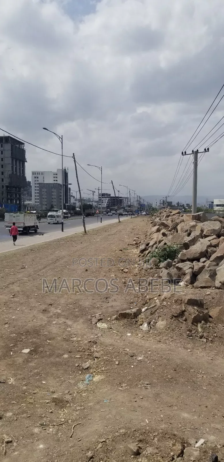 800 Plots of Land for Sale