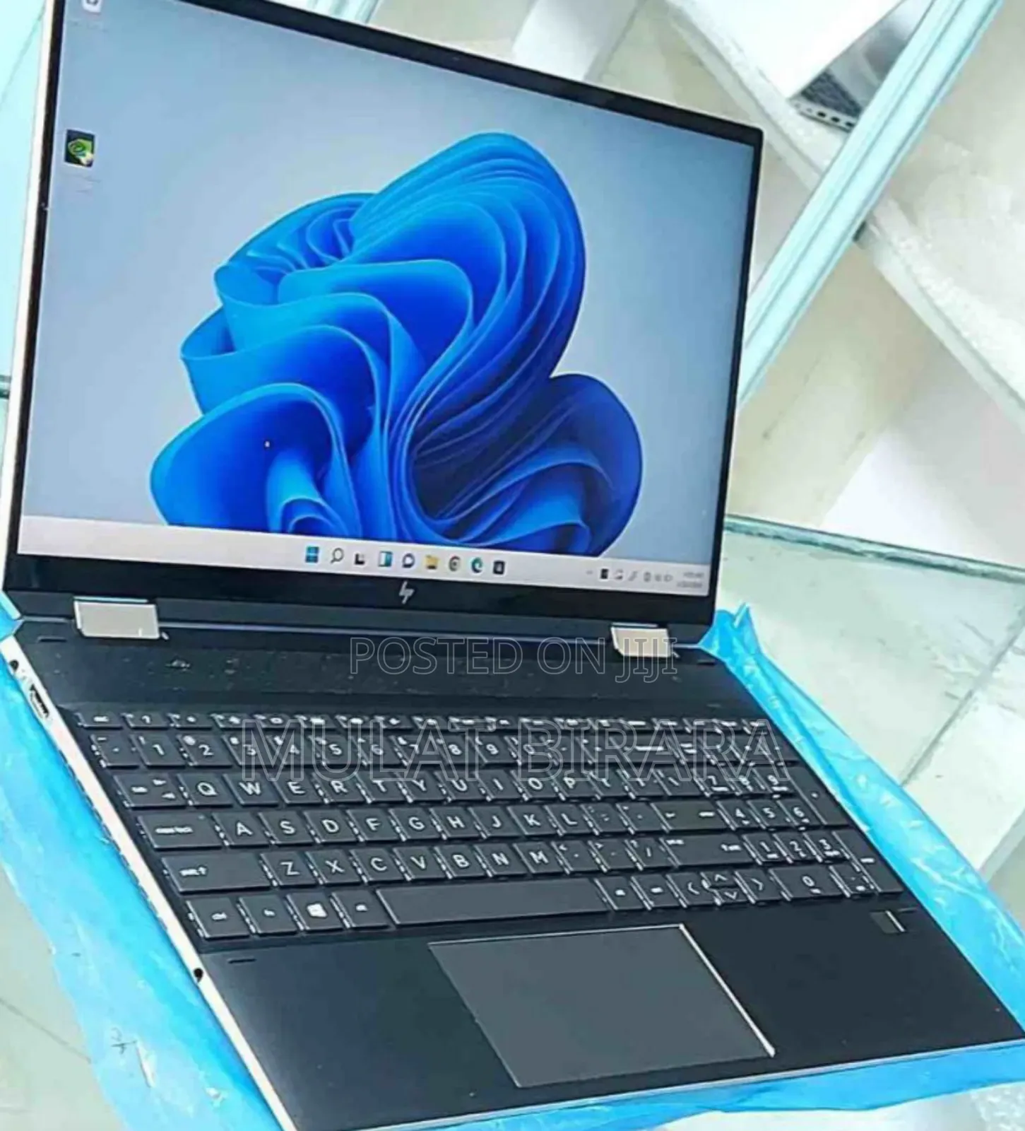 New Laptop HP Spectre X360 16GB Intel Core I7 SSD 512GB